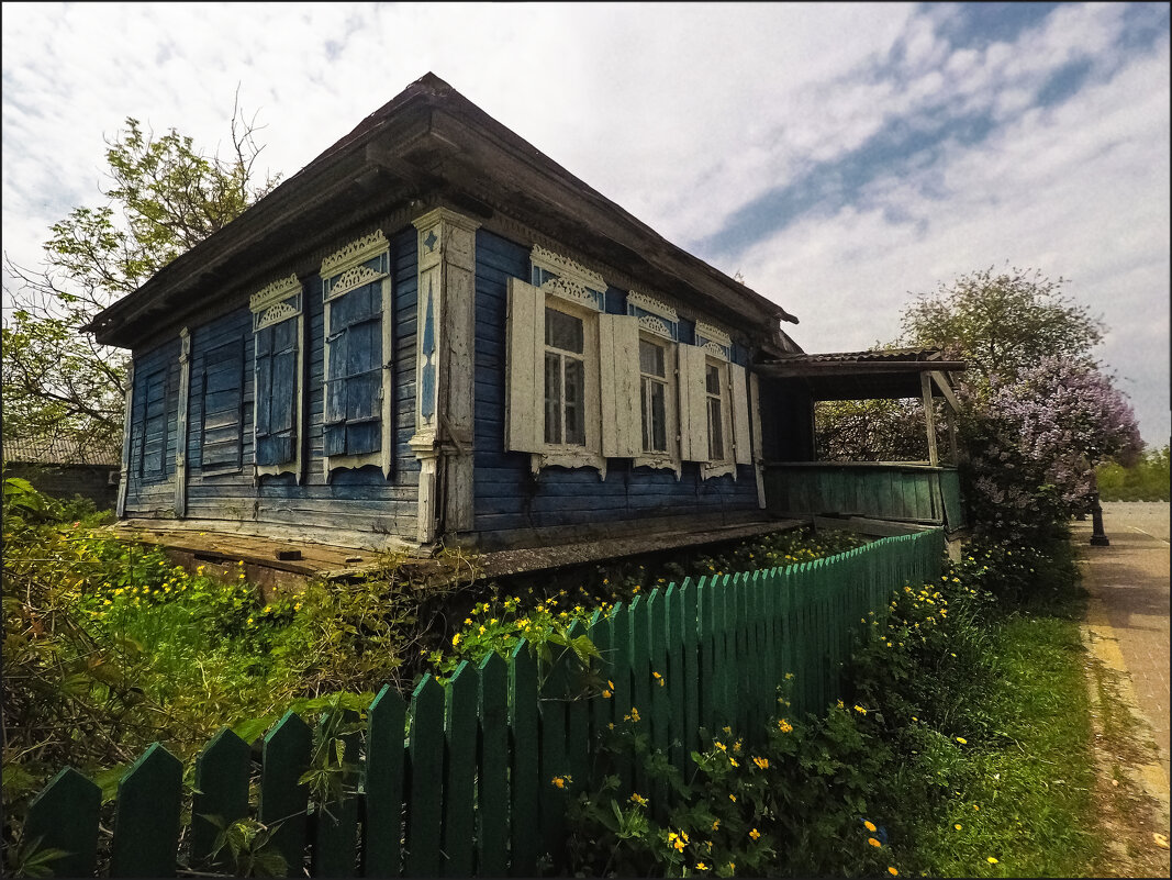 Старый казачий курень в Старочеркасске. - Александр. AVG100 ---