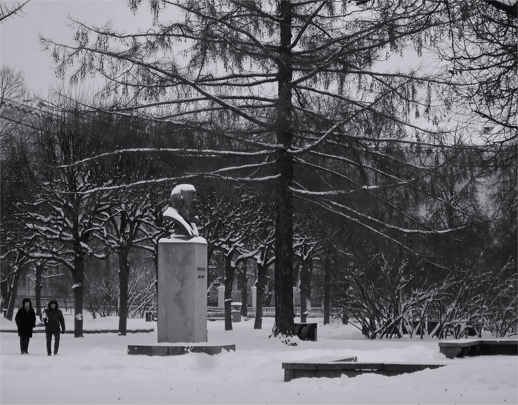 фигуры в правительственном саду - sv.kaschuk 