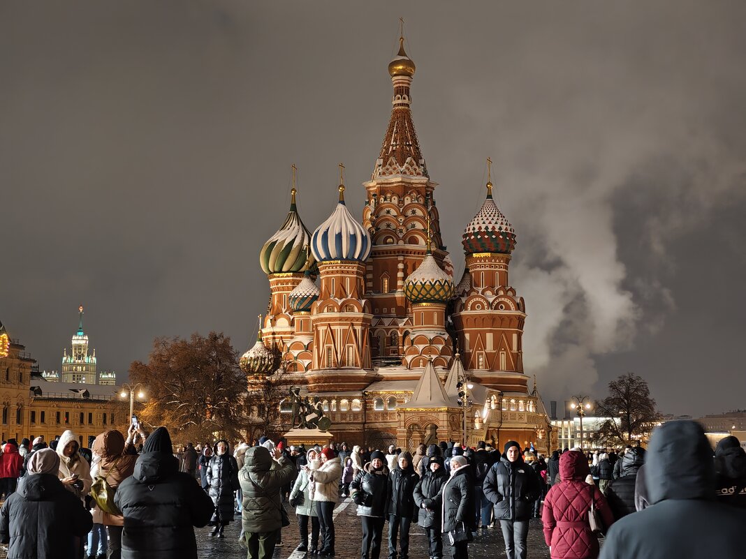 На Новогодней Красной площади - <<< Наташа >>>