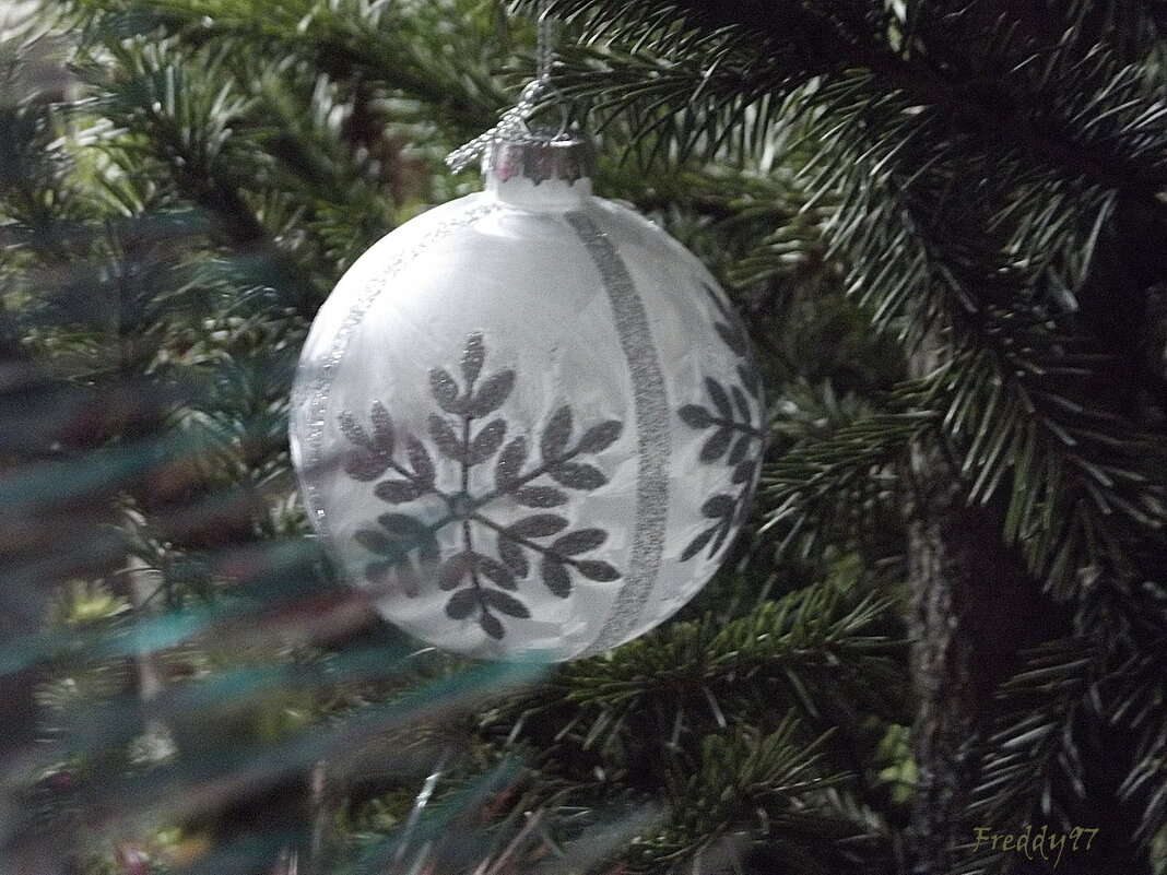 На Рождественской ёлке - Freddy 97 На Рождественской ёлке - Freddy 97