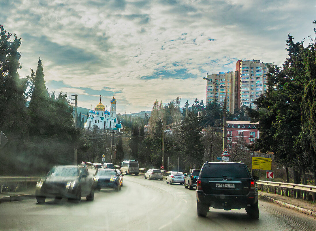 Слякотность на шоссе - Юрий Яловенко