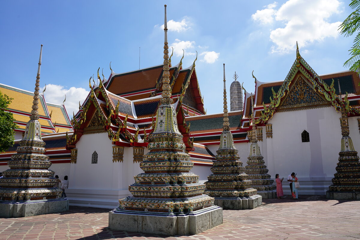 Малые чеди и внутренние дворы - Иван Литвинов Малые чеди и внутренние дворы - Иван Литвинов