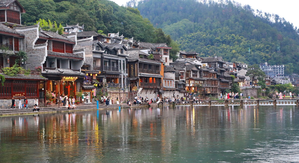 город у реки - Andrey Bragin 