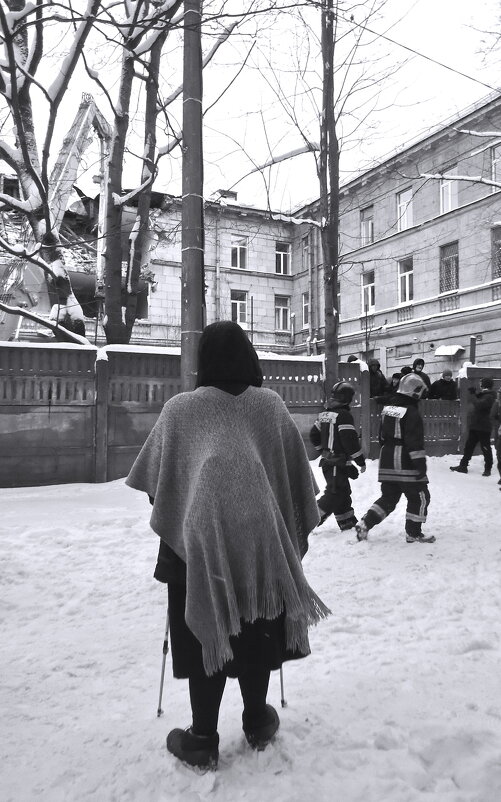 С утра пораньше Здания крошат-Истребляют в Петербурге Ленинград - sv.kaschuk 