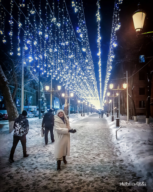 Веселая девица. - arkadii 