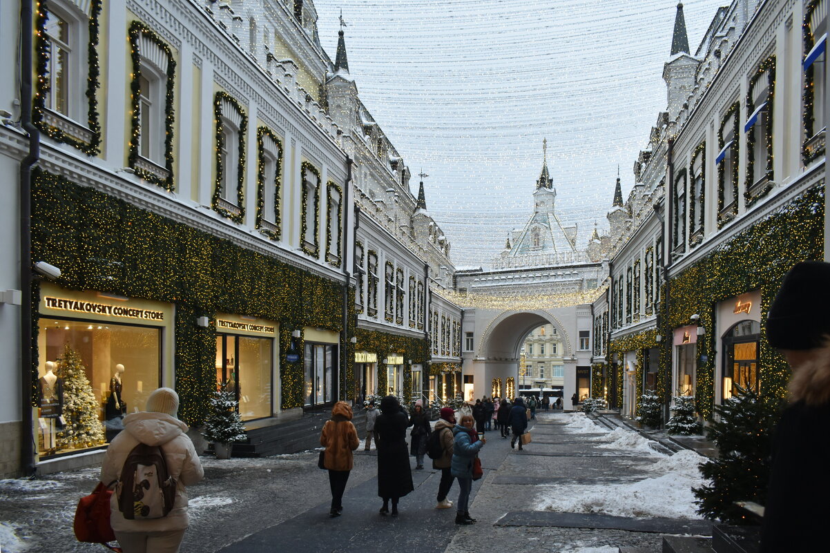 Гуляя по столице - Роман Пацкевич