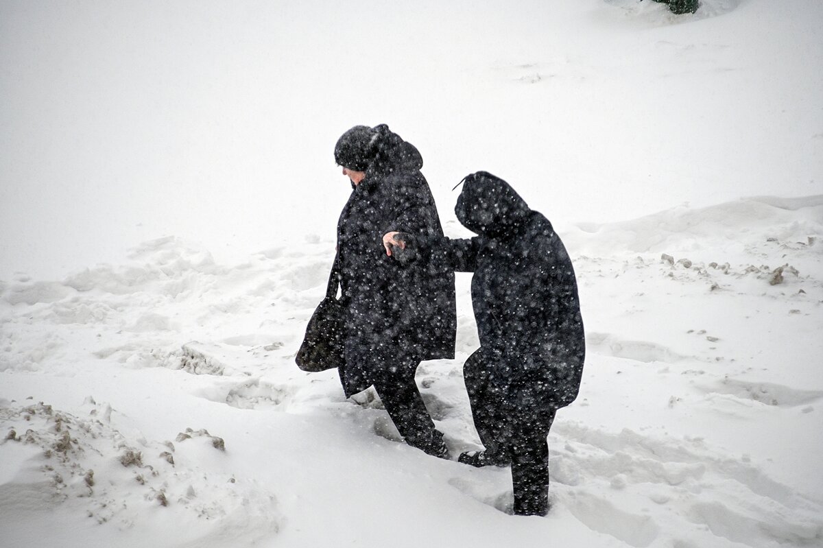 Трудно пешеходам - Валерий Иванович Трудно пешеходам - Валерий Иванович