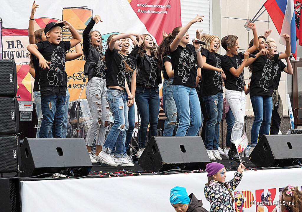 девочки взрослеют быстро - Олег Лукьянов девочки взрослеют быстро - Олег Лукьянов