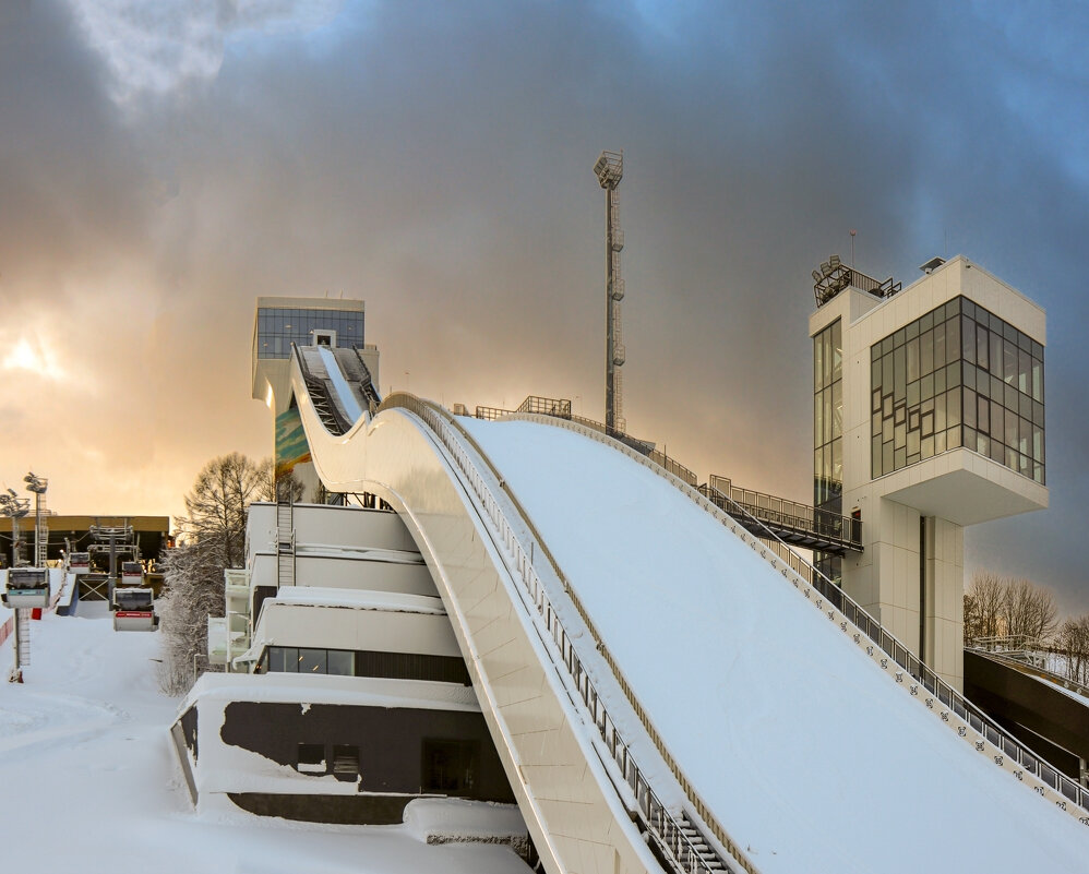 Трамплин на Воробьевых - skijumper Иванов