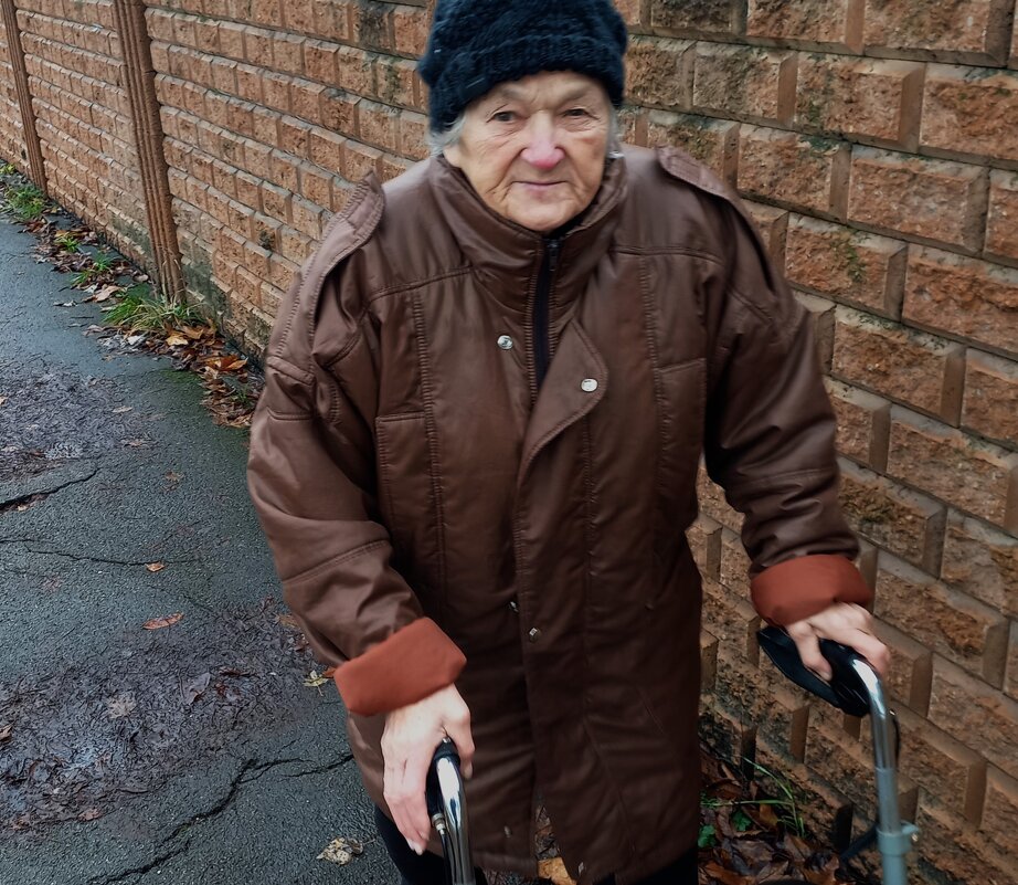 Бабушка Тамара - Сергей Порфирьев