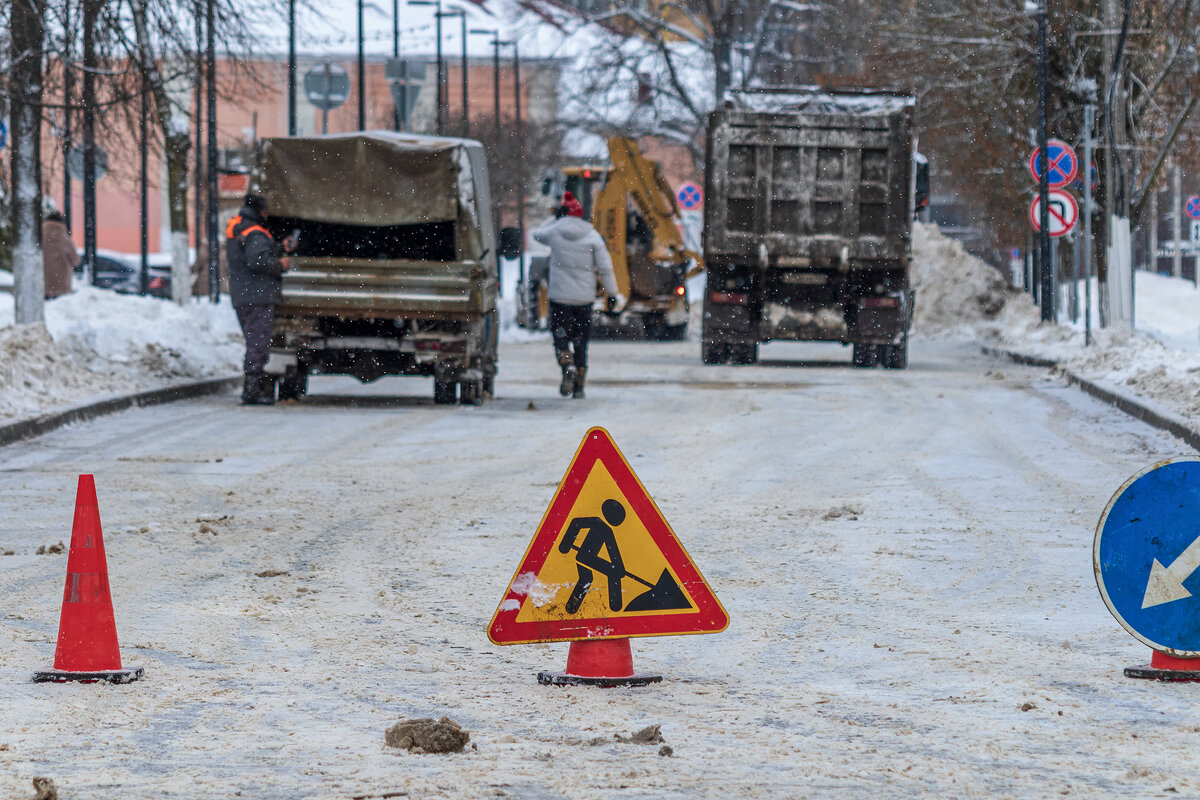 Идёт уборка снега. - Анатолий. Chesnavik.