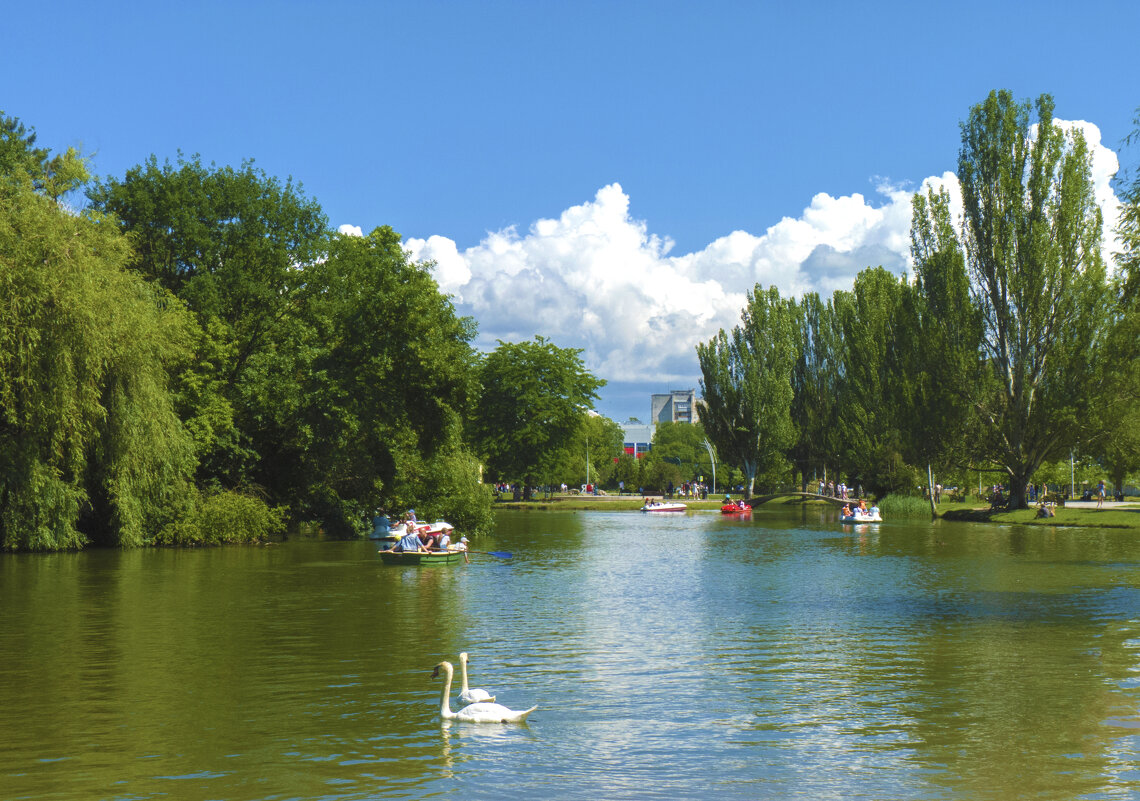Пейзажи Гагаринского парка - Валентин Семчишин Пейзажи Гагаринского парка - Валентин Семчишин