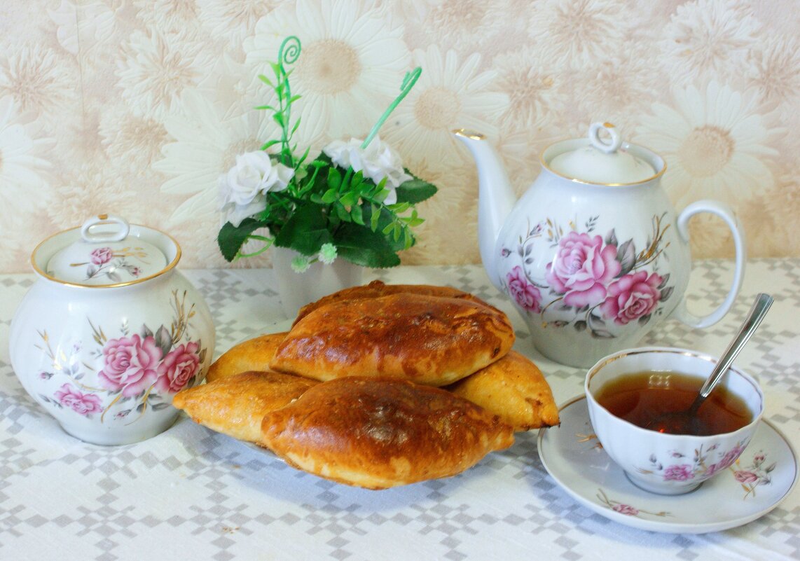 Чай с пирогами - Галина Нестратова
