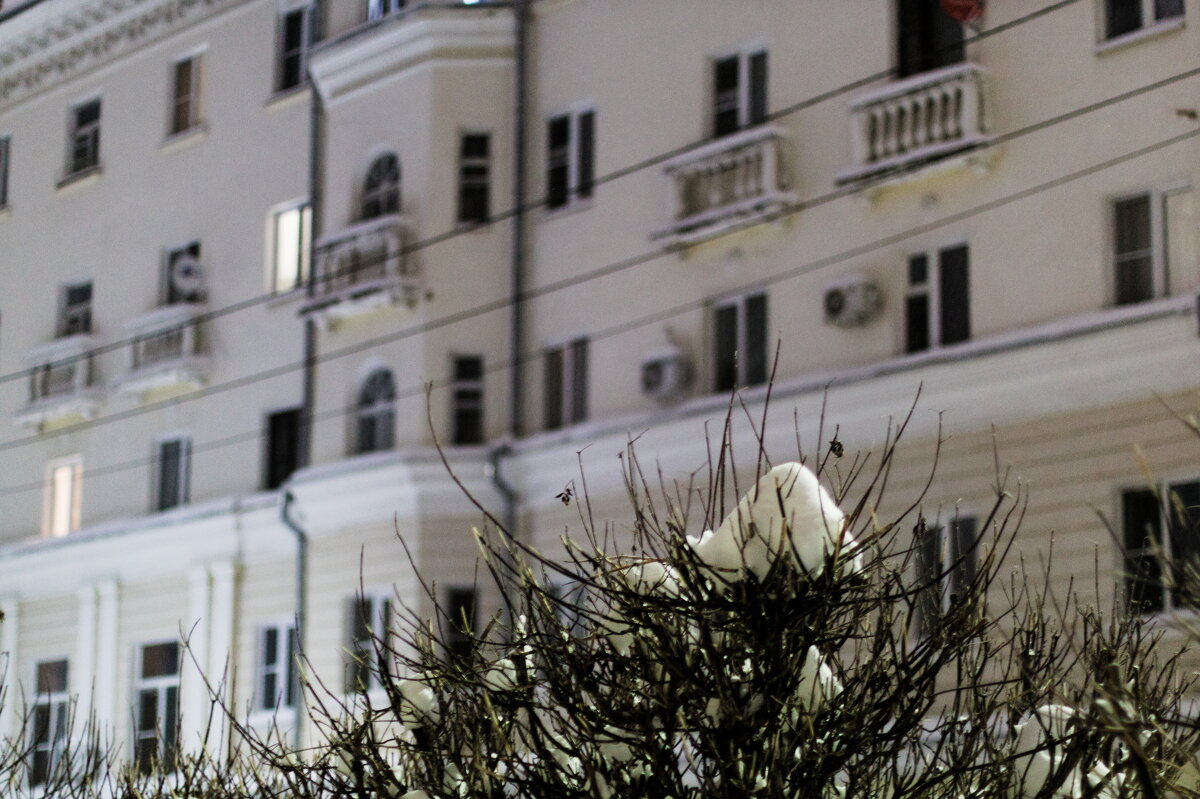 если под свечу- подсвечник, то под снег- подснежник - Артём 