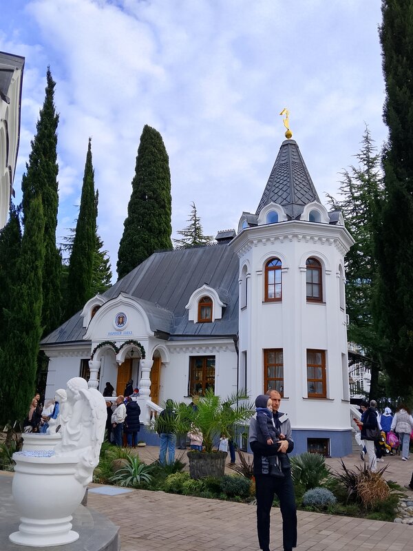 ХРАМ МИХАИЛА АРХАНГЕЛА СОЧИ - Tata Wolf