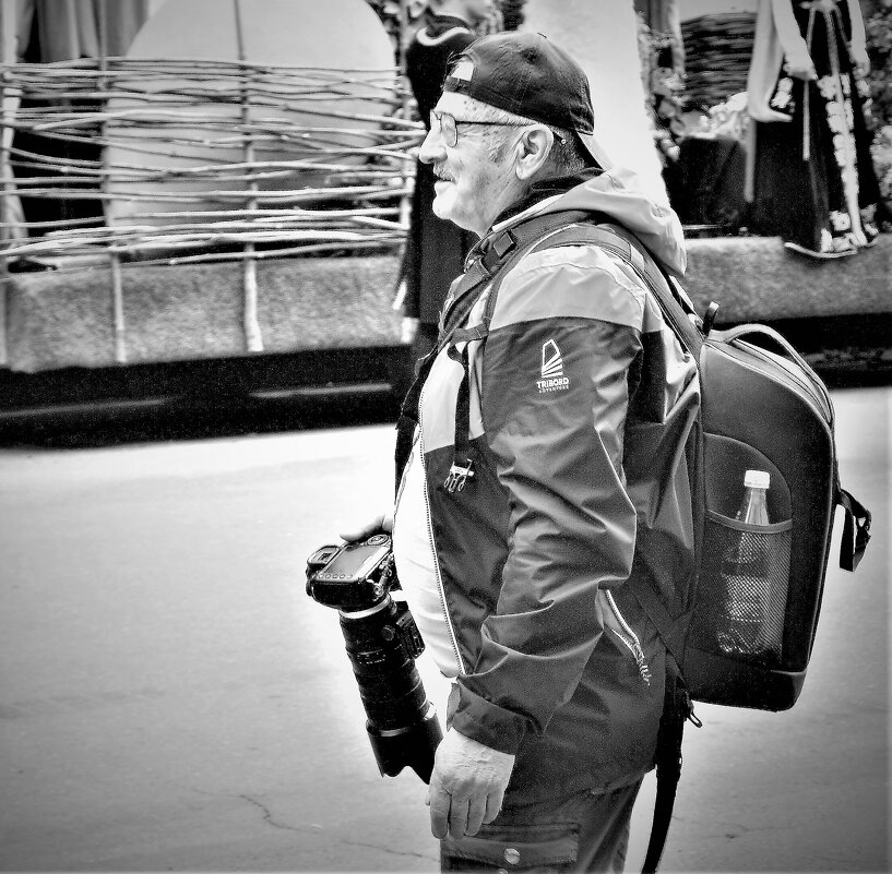 *** - Виктор Никитенко