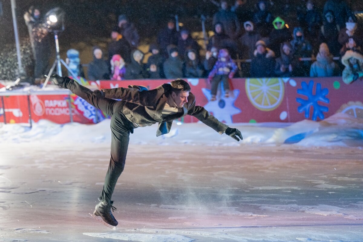 Ледовый спектакль Ильи Авербуха "Зимняя сказка Подмосковья". 9 января 2026г. - Виктор Евстратов Ледовый спектакль Ильи Авербуха "Зимняя сказка Подмосковья". 9 января 2026г. - Виктор Евстратов