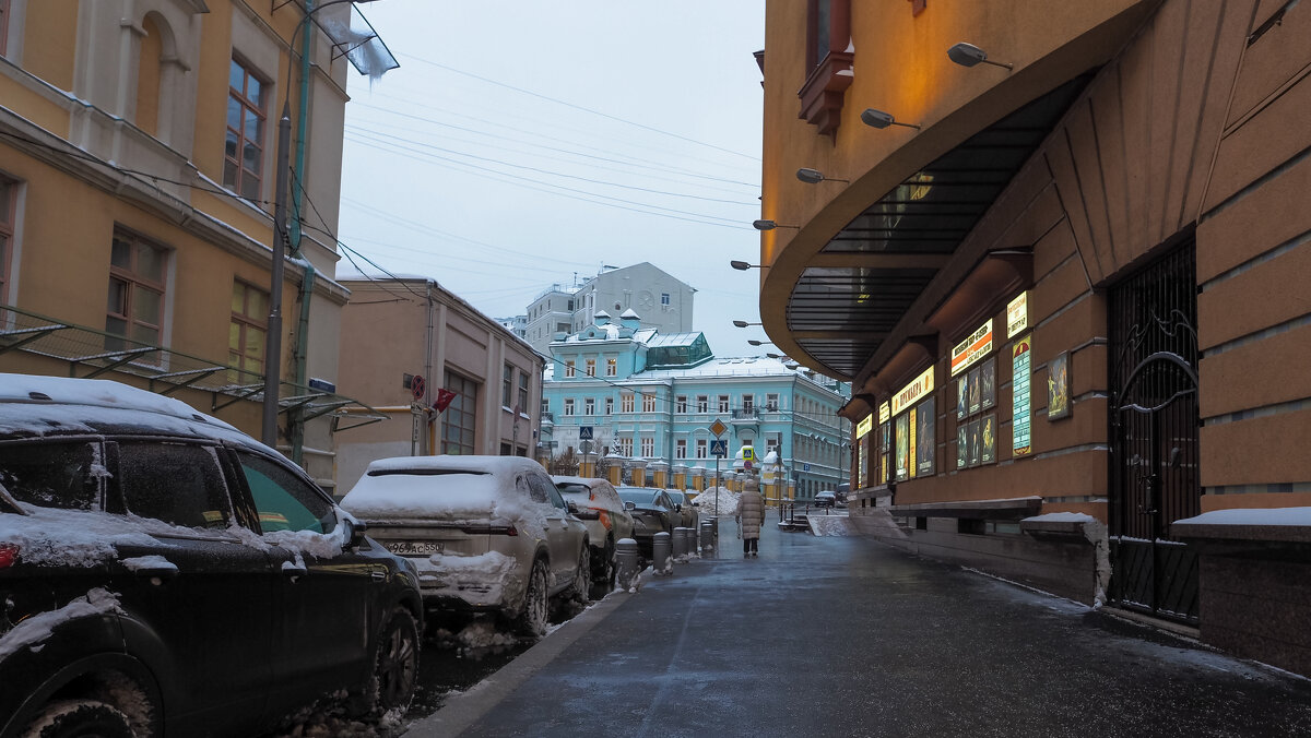 Уголок Москвы - юрий поляков