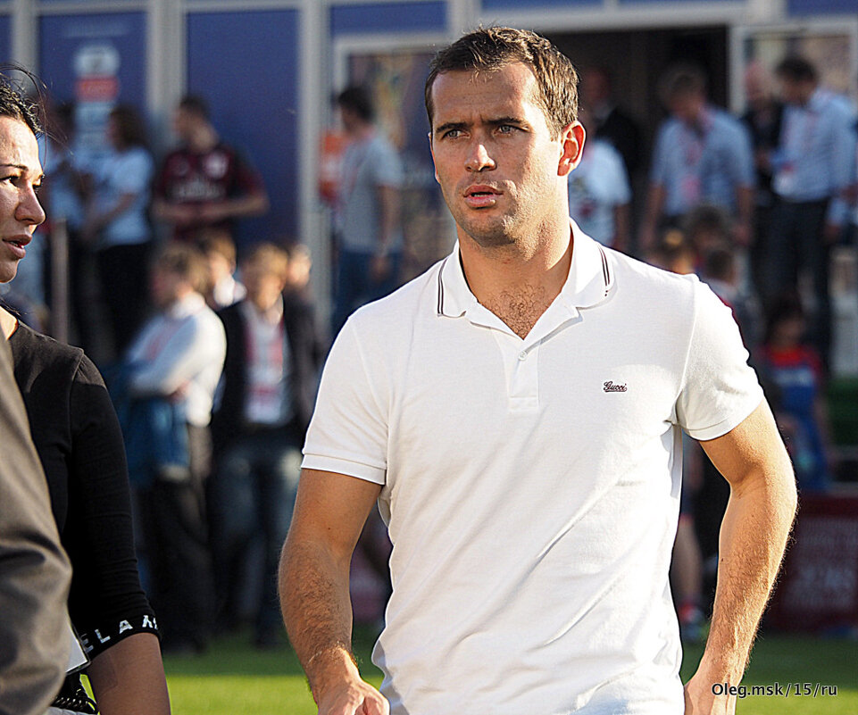 футболист - Олег Лукьянов футболист - Олег Лукьянов