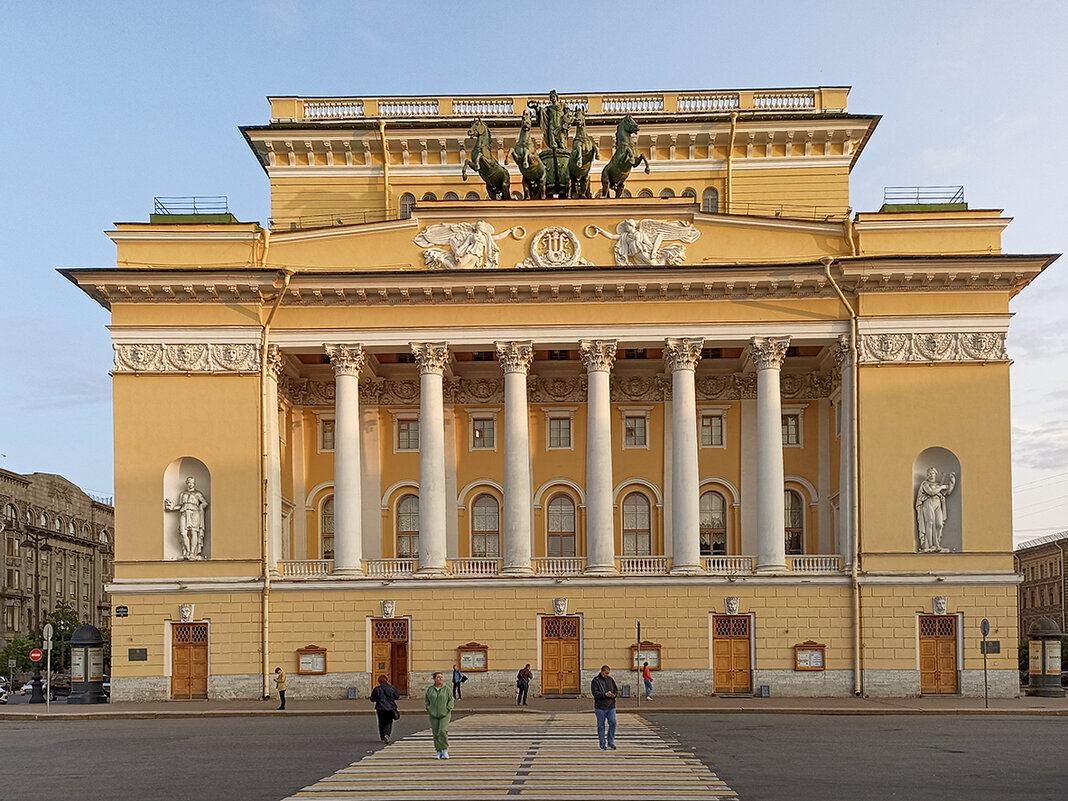 Александрийский театр. СПб. - Лилия *