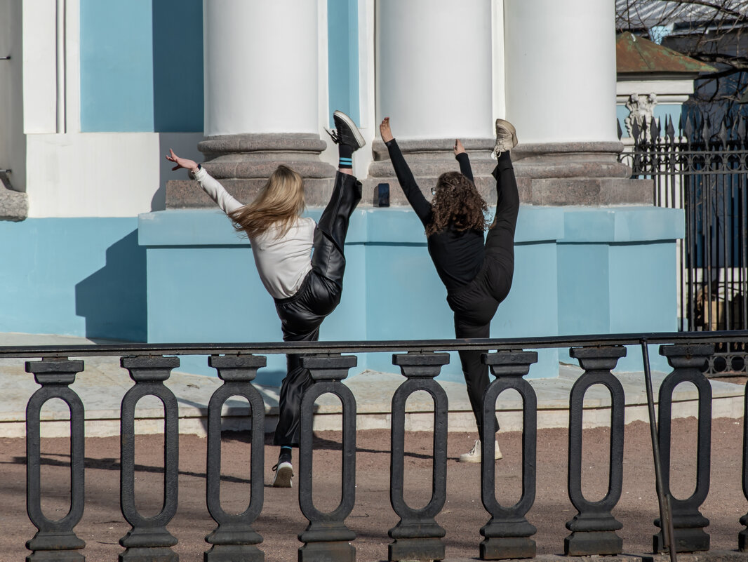 Всё выше, и выше, и выше... - Борис Генкин