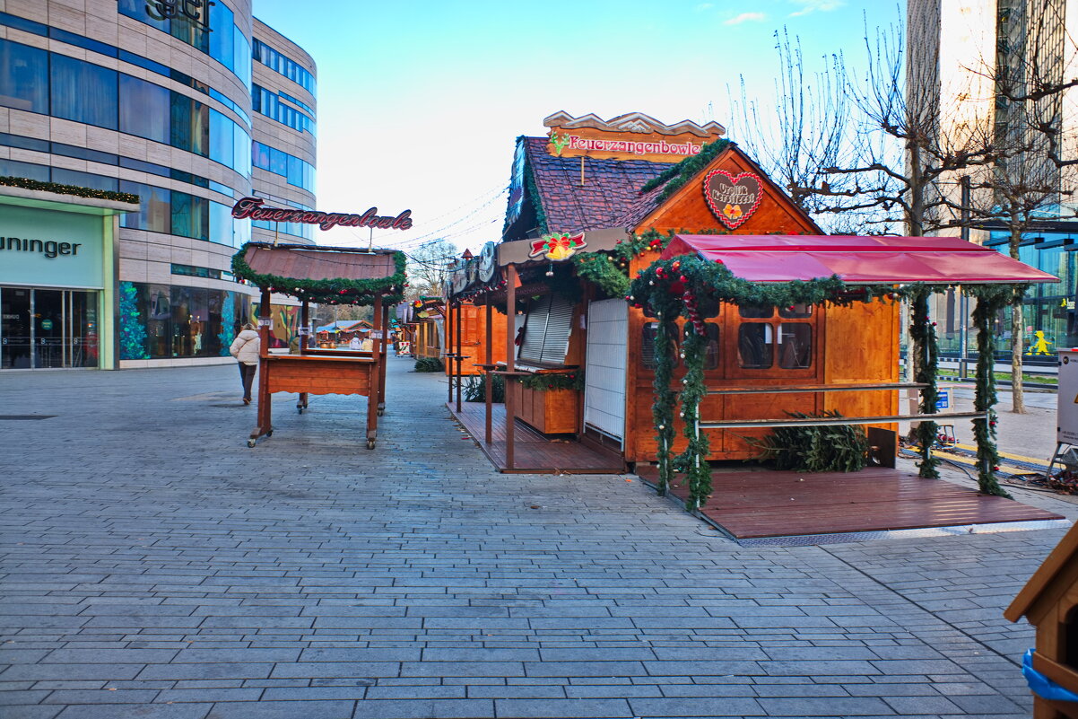 *** - Witalij Löwin