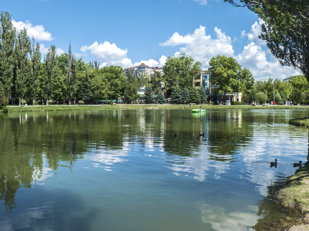 Пейзажи пака Гагарина - Валентин Семчишин Пейзажи пака Гагарина - Валентин Семчишин