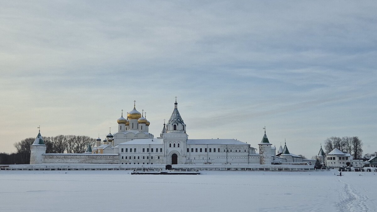Ипатьевский монастырь - Надежда Шубина