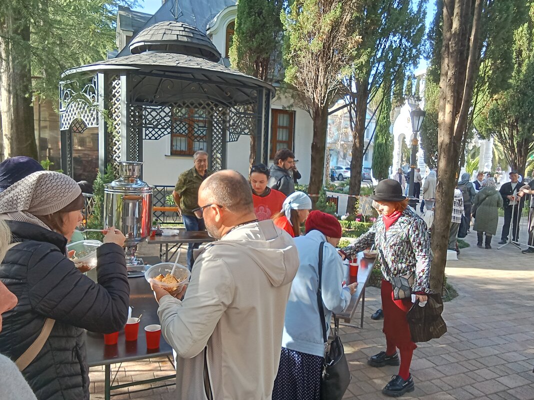 На народном  праздновании дня архангела Михаила - Виктор 