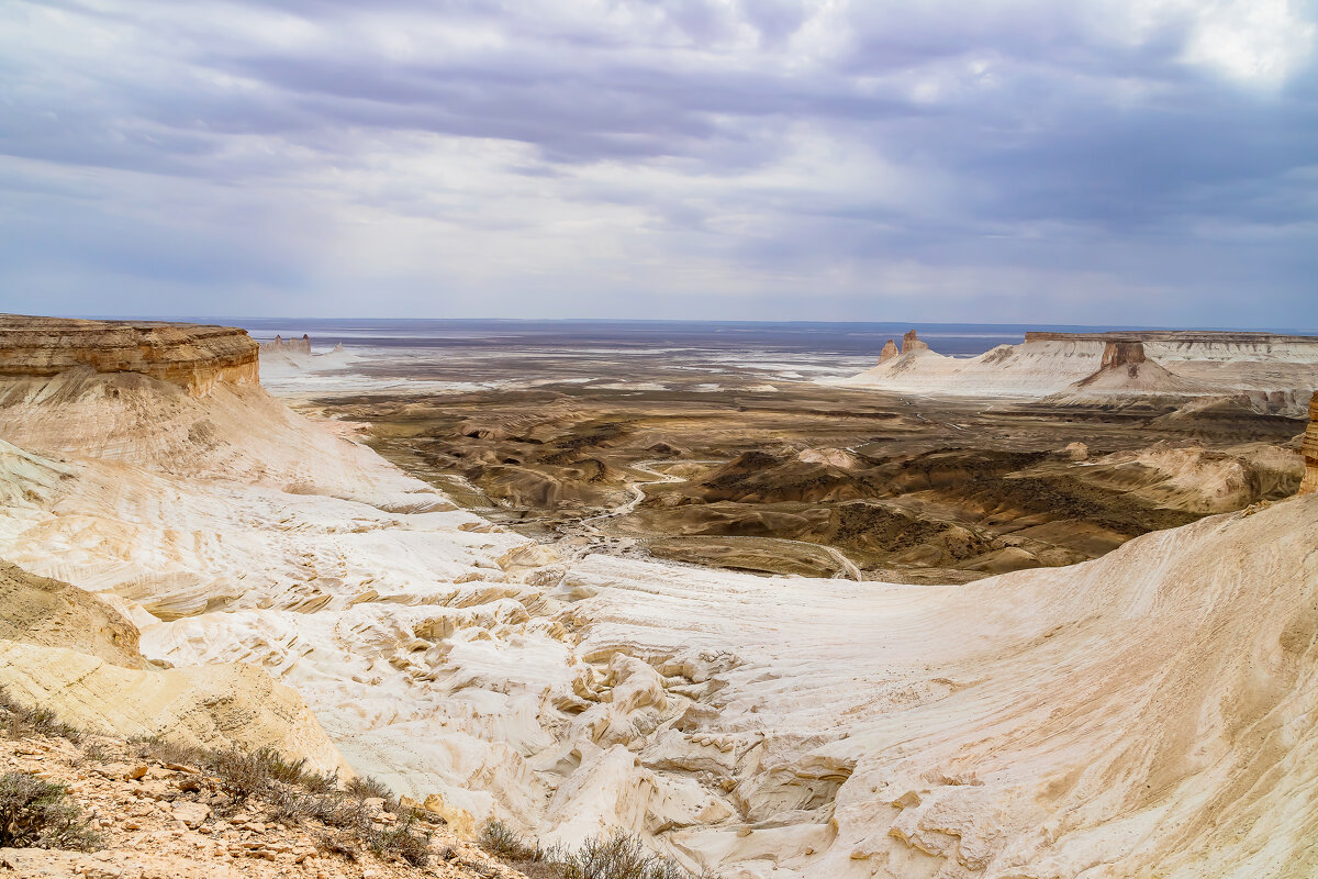 Казахстан Актау. Урочище Бозжыра. - Андрей Щукин