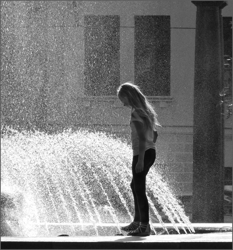 У фонтана - Наталья Rosenwasser