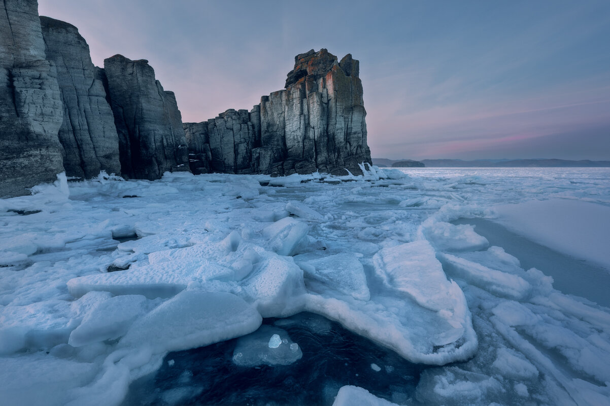 Вечер среди льдов Японского моря - Дмитрий Шишкин