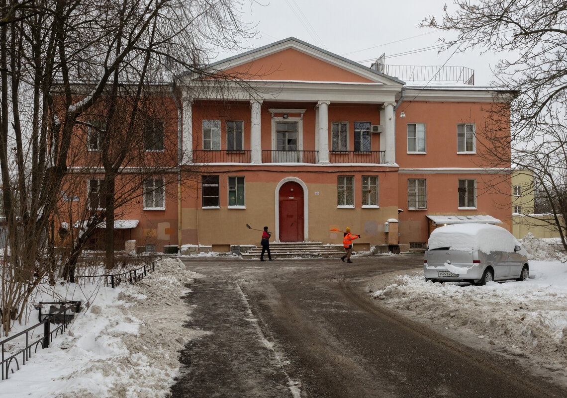 * - Светлана Воробьева