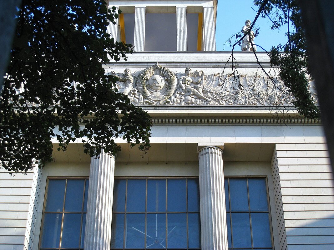 Кусочек Советского Союза в Берлине. - unix (Илья Утропов)