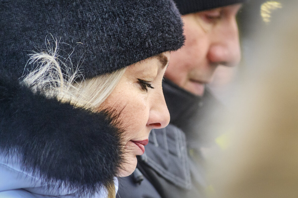 Как много девочек хороших... - Sergey 