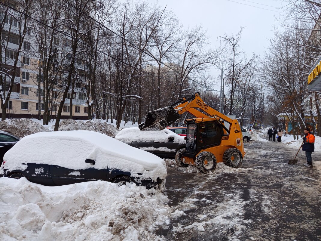 Московские будни - Андрей Лукьянов