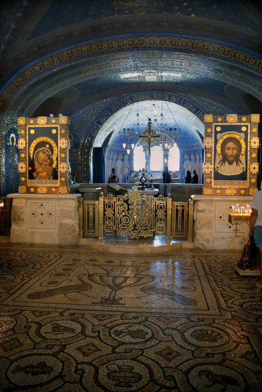 Во Свято-Владимирском храме - Леонид 