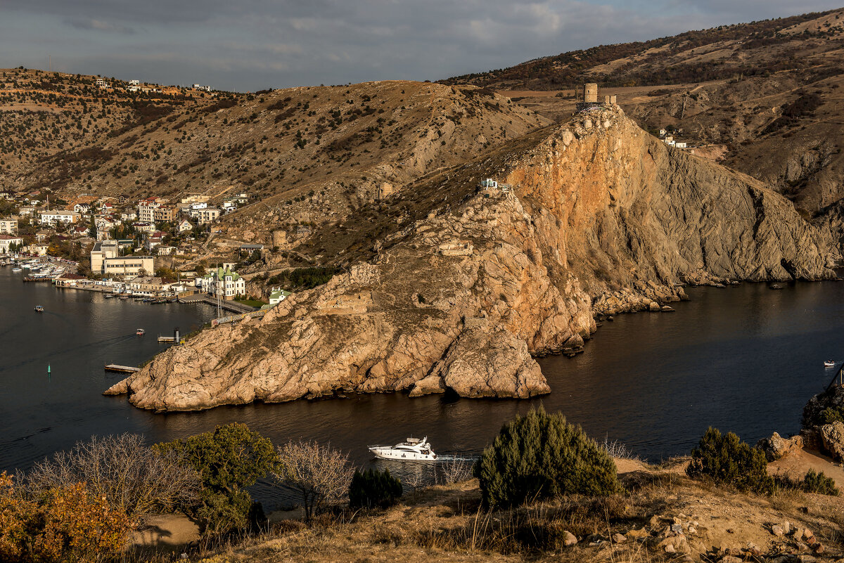 Балаклавская бухта. - Сергей Воротников