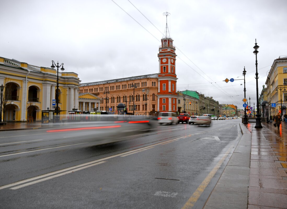 Невский проспект в начале ноября - Магомед .