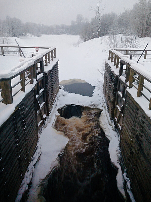 Зима на Тихвинском  шлюзу - Сергей Кочнев