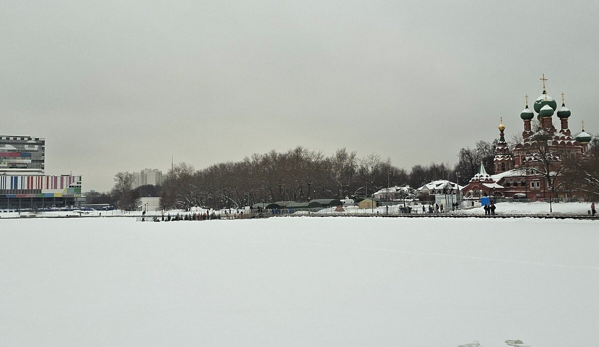 Останкинский пруд в Крещение - ИРЭН@ .