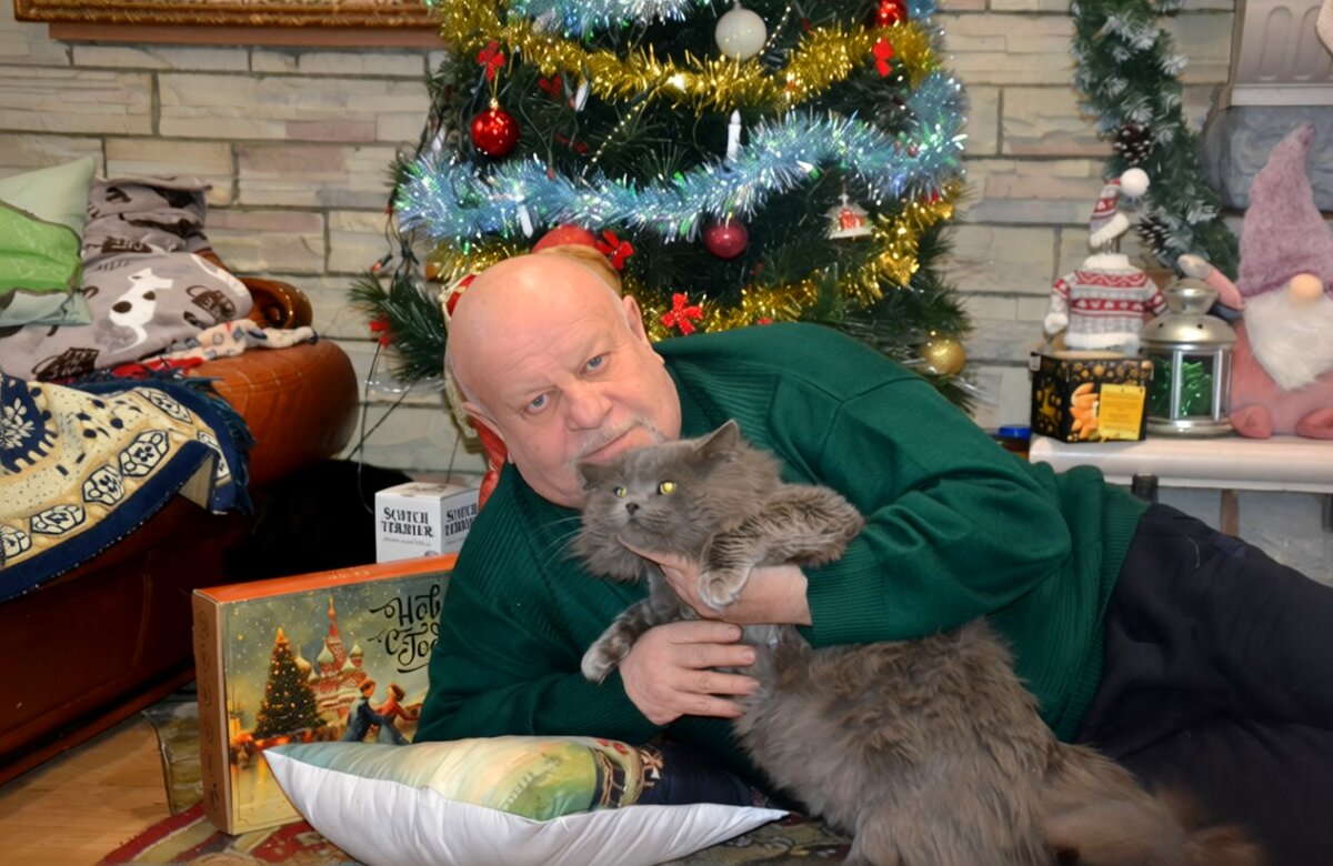 С котом Филей. - Михаил Столяров