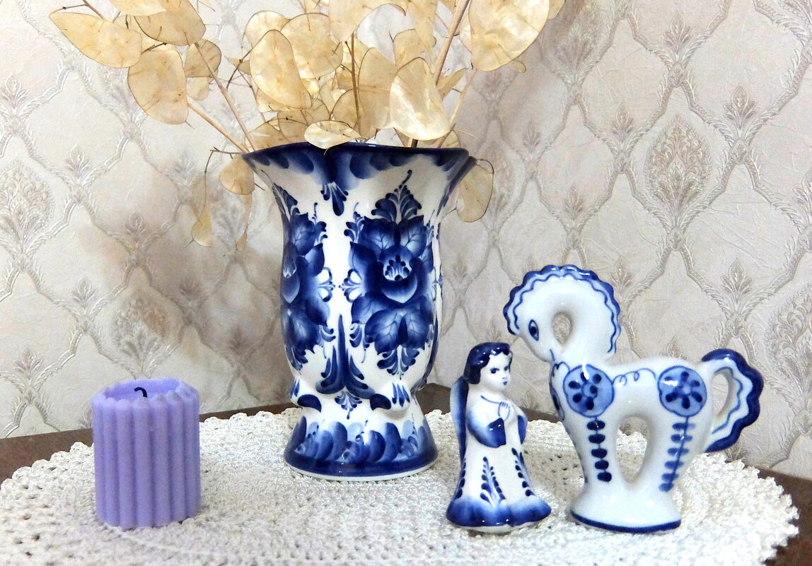 Ангел - воин и посланник, конь - земного мира странник. - Люба 