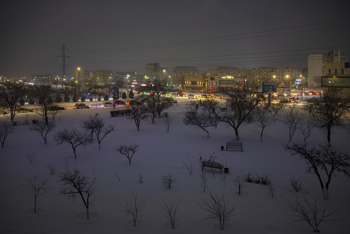 Ночной Актау - Анатолий Чикчирный