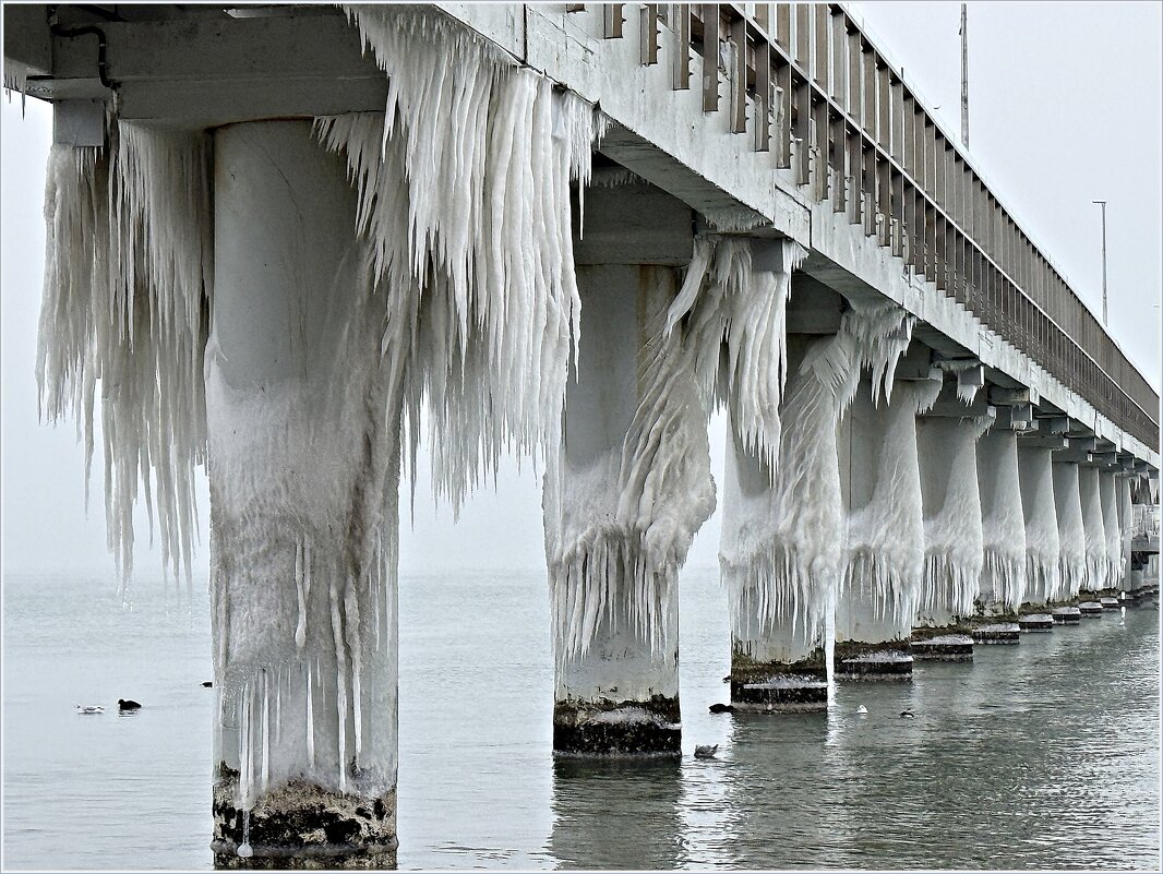 Лёд на пирсе. - Валерия Комова