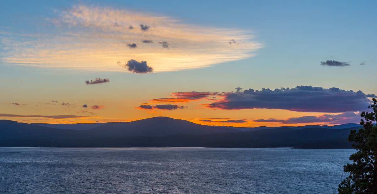 Закат на озере Тургояк. - Алексей Трухин Закат на озере Тургояк. - Алексей Трухин