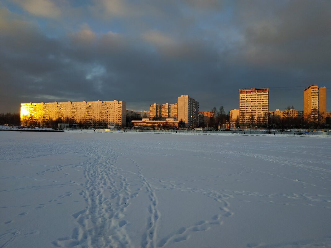 Тема с двумя вариациями - Андрей Лукьянов Тема с двумя вариациями - Андрей Лукьянов