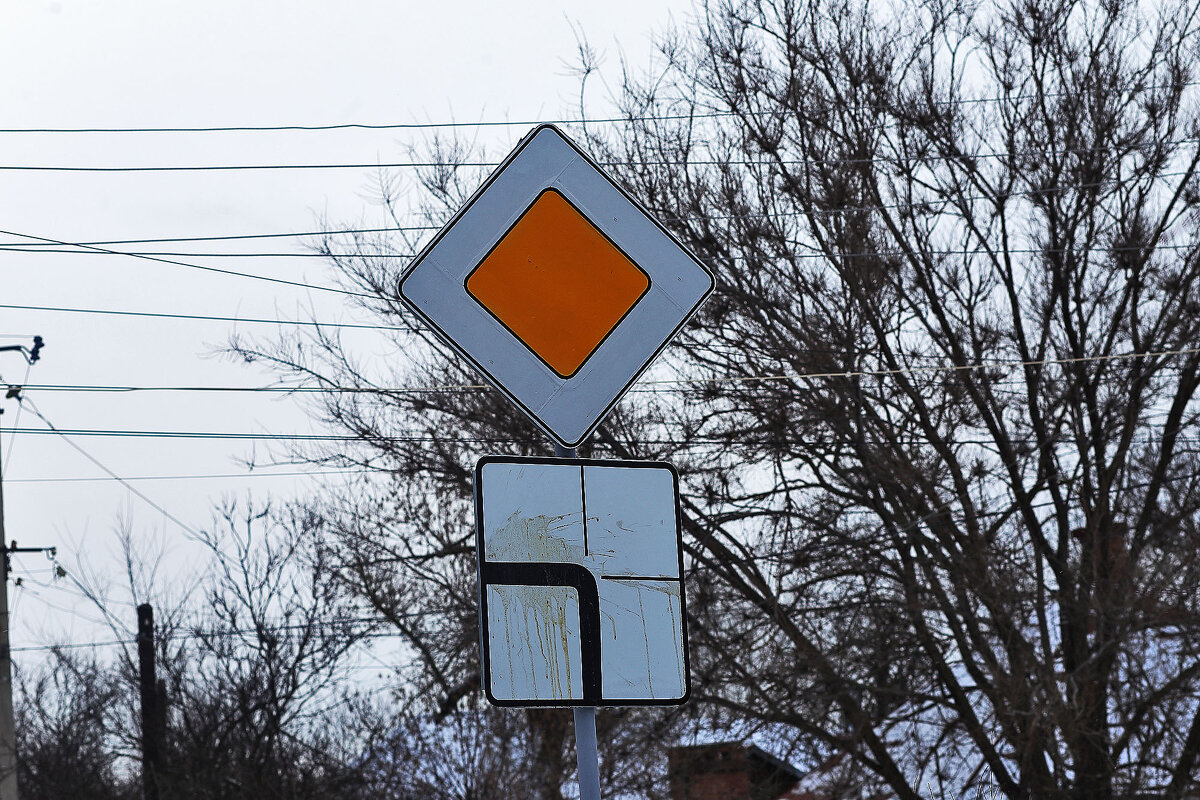 А мне - по второстепенной - Юрий Гайворонскiий