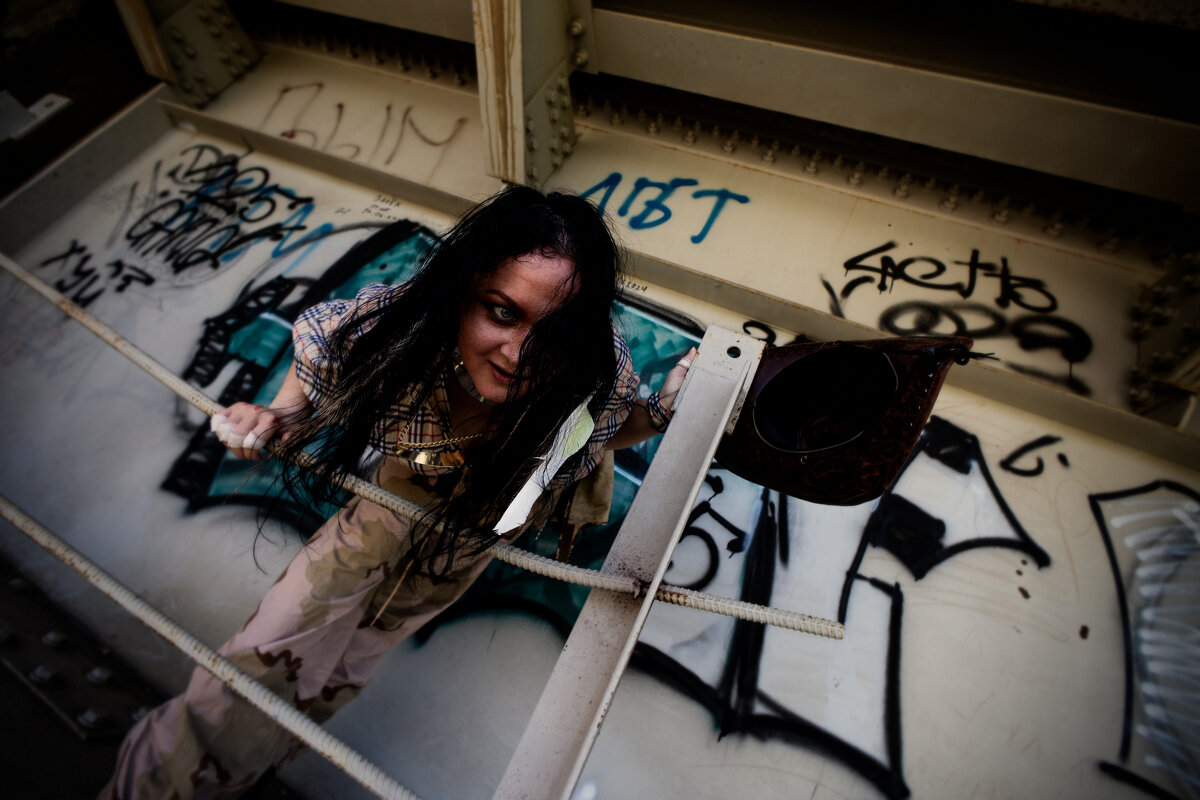 Взирая с руин мира. - Шурф Сьлядек 