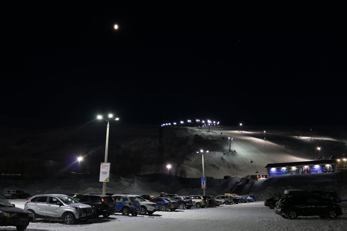 Вечер у лыжных трасс - Ольга 